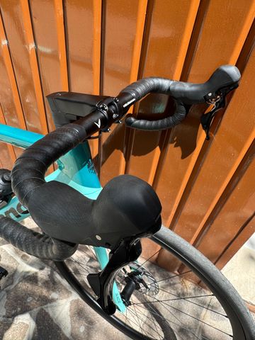 Brugt Bianchi Oltre Race 105 2025 2025 Road & Gravel — billede 5 af 9