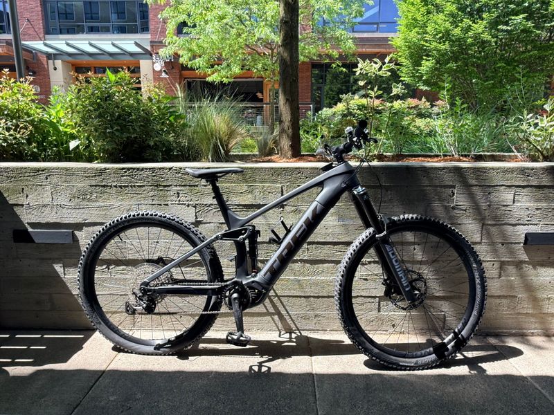 Used Trek Rail 9.7 Gen 2 2022 MTB