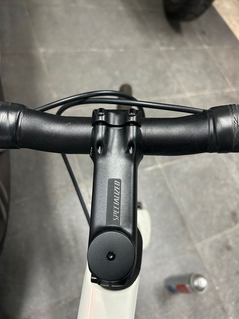Used Specialized Roubaix SL8 Comp - Shimano 105 Di2 2025 2025 Road & Gravel, White — image 16 of 17
