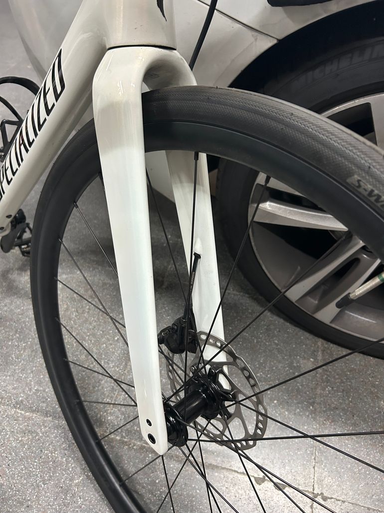 Used Specialized Roubaix SL8 Comp - Shimano 105 Di2 2025 2025 Road & Gravel, White — image 12 of 17
