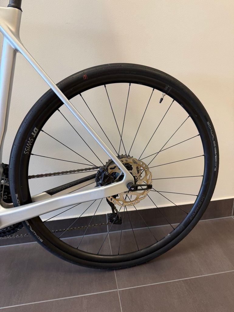 Used Canyon Endurace CF 7 2025 2025 Road & Gravel, Light Gray — image 12 of 13