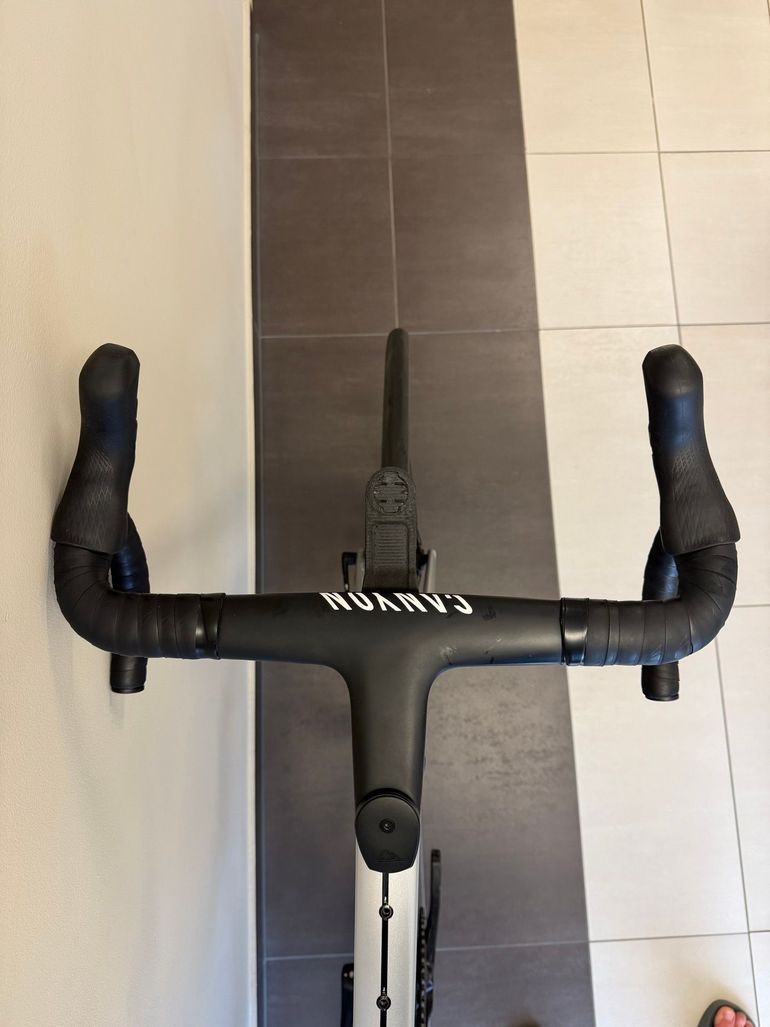 Used Canyon Endurace CF 7 2025 2025 Road & Gravel, Light Gray — image 5 of 13