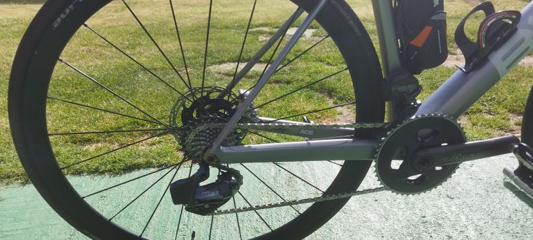 Used BMC Teammachine SLR02 DISC ONE 2020 2020 Road & Gravel — image 3 of 11