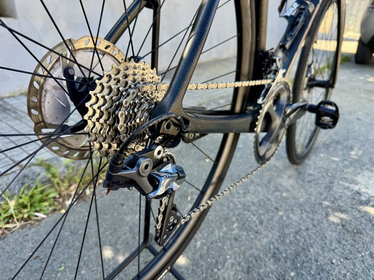 Used Scott Addict 10 disc carbon 2021 2021 Road & Gravel, Nero — image 13 of 16
