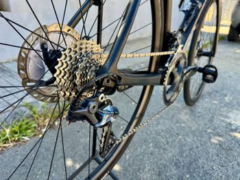 Used Scott Addict 10 disc carbon 2021 2021 Road & Gravel — image 9 of 11