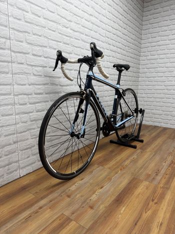 Used Trek Madone 3.1 WSD (Compact) 2012 2012 Road & Gravel, Blue — image 5 of 6