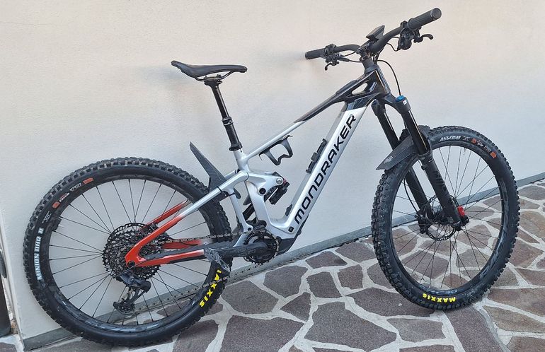 Used Mondraker DUNE R 2024 2024 Mountainbike, White, 29, 27.5 — image 1 of 5
