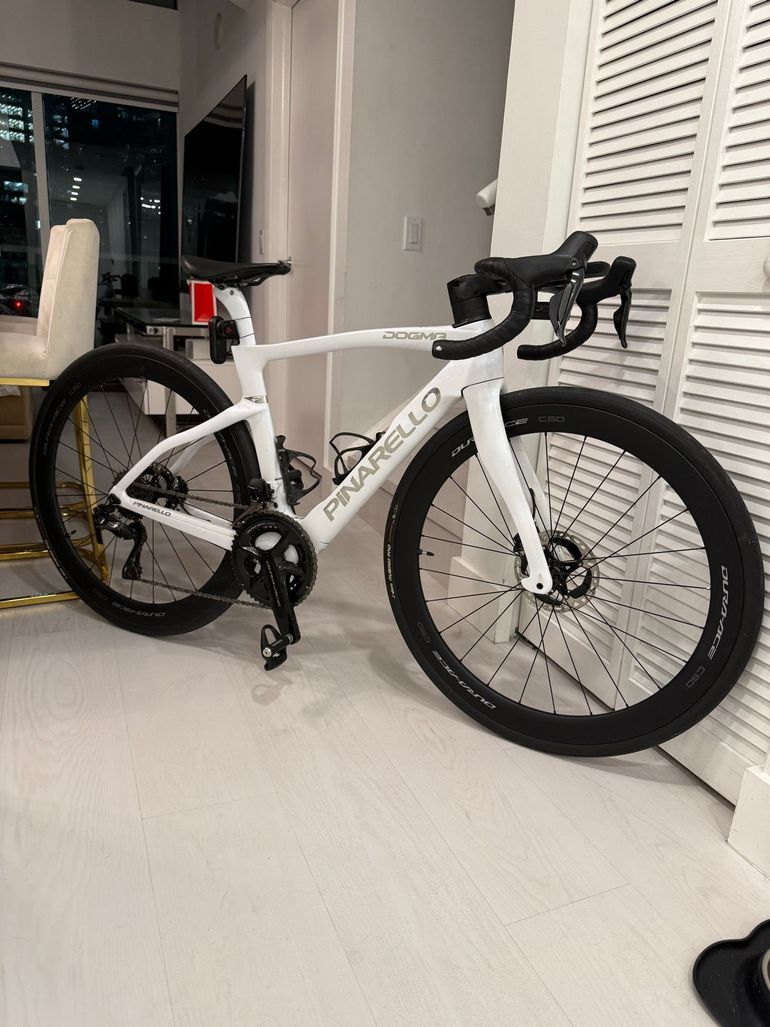 Used Pinarello Dogma F Disc Dura-Ace Di2 Bike w/Shimano Dura-Ace C50 Wheels 2021 2021 Road & Gravel, White — image 4 of 9