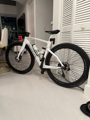 Used Pinarello Dogma F Disc Dura-Ace Di2 Bike w/Shimano Dura-Ace C50 Wheels 2021 2021 Road & Gravel, White — image 5 of 9