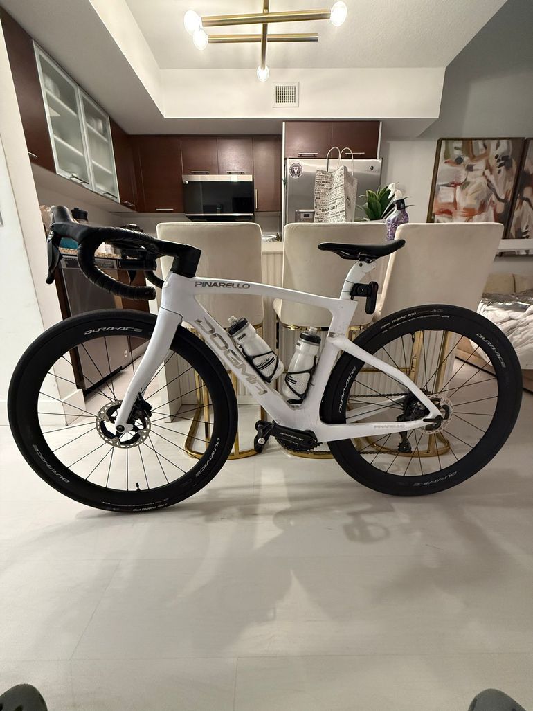 Used Pinarello Dogma F Disc Dura-Ace Di2 Bike w/Shimano Dura-Ace C50 Wheels 2021 2021 Road & Gravel, White — image 2 of 9