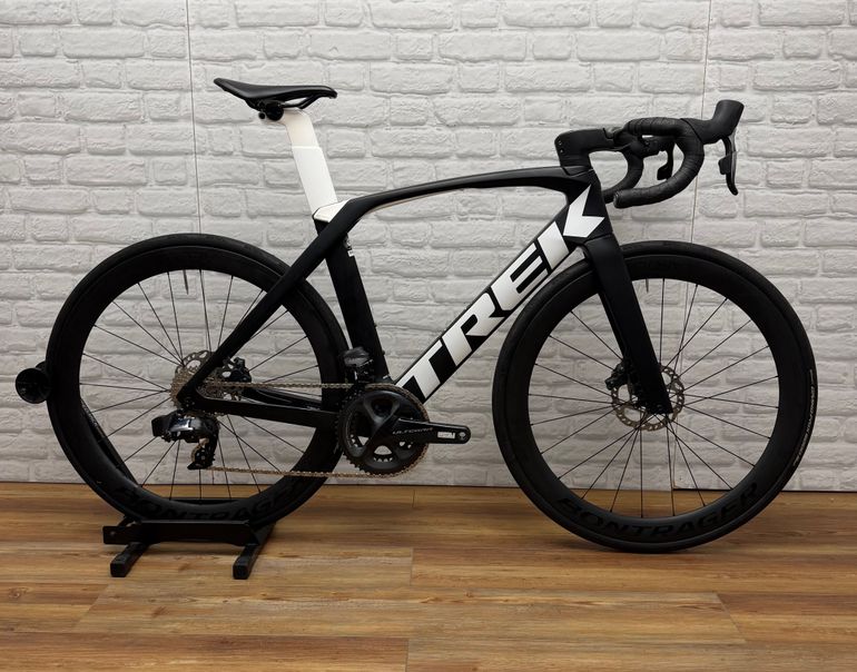 Used Trek Madone SLR 7 eTap 2021 2021 Road & Gravel, Black — image 1 of 6