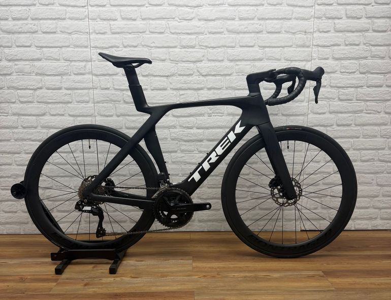 Used Trek Madone SL 6 Gen 7 2024 2024 Road & Gravel, Black — image 1 of 6