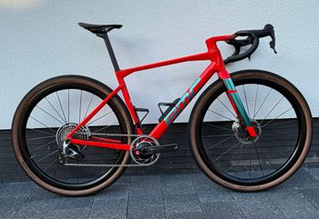 BMC, Kaius SRAM Red eTap AXS