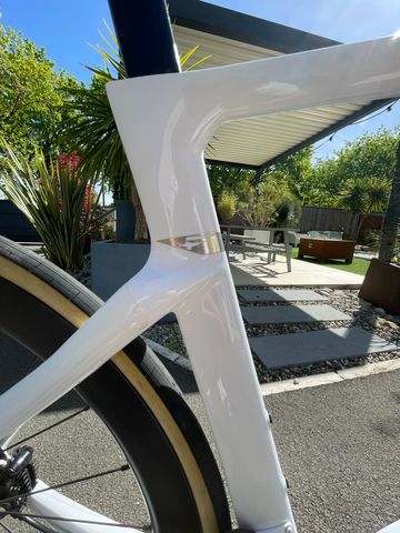 Gebrauchtes Pinarello Dogma Shimano Ultegra Di2 2025 Road & Gravel, Weiß — Bild 6 von 20