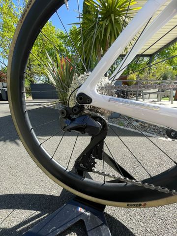 Gebrauchtes Pinarello Dogma Shimano Ultegra Di2 2025 Road & Gravel, Weiß — Bild 7 von 20
