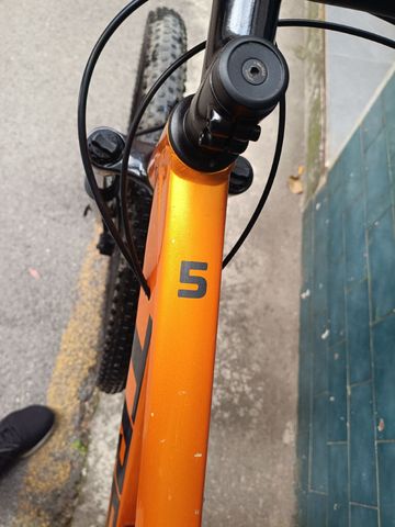 Used Trek Marlin 5 2021 2021 Mountainbike, Orange, 27.5, 29 — image 12 of 12