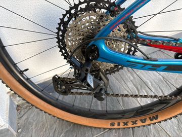 Použité BH Ultimate RC 6.5 2020 2020 Mountainbike — obrázek 2 z 8