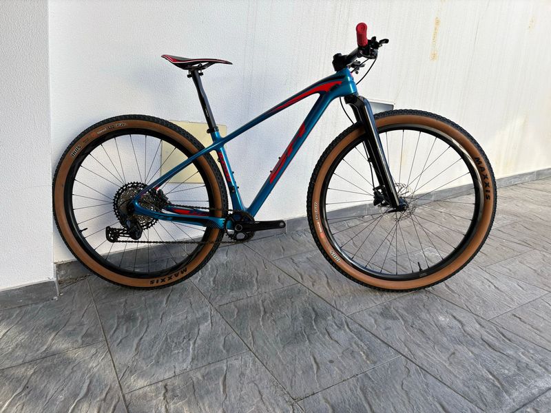 Použité BH Ultimate RC 6.5 2020 2020 Mountainbike — obrázek 1 z 8