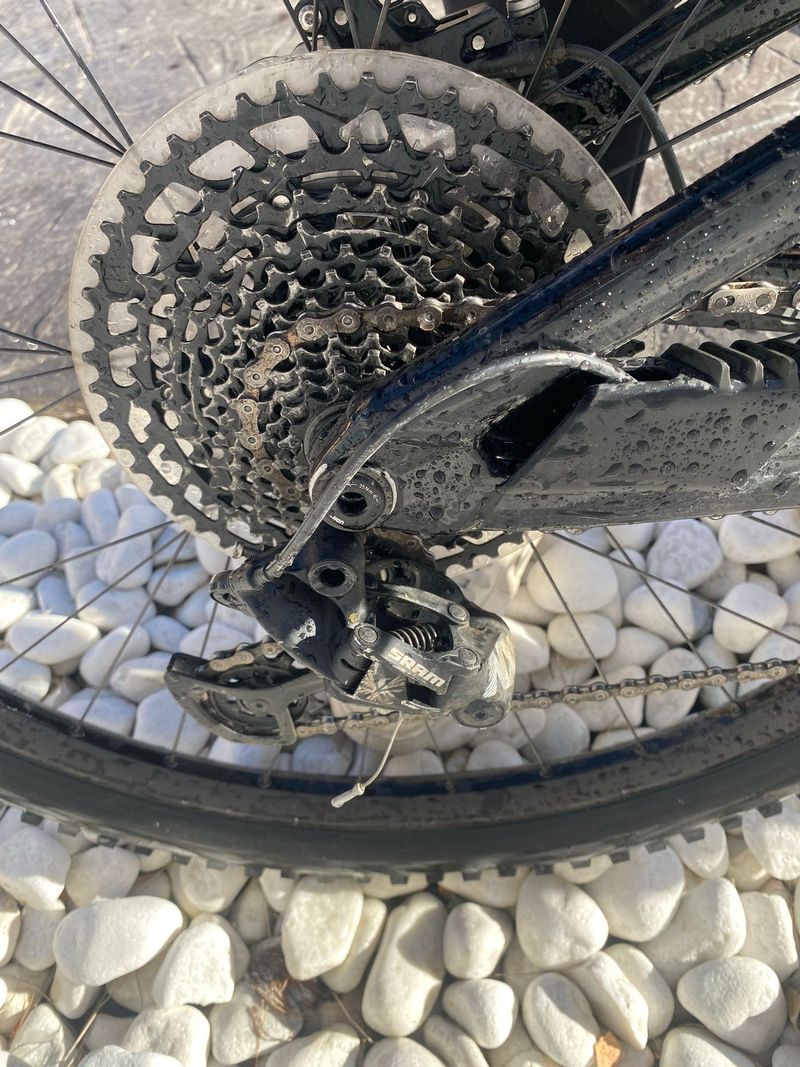 Used Focus JAM 8.8 2022 2022 Mountainbike, Black, 29 — image 4 of 11