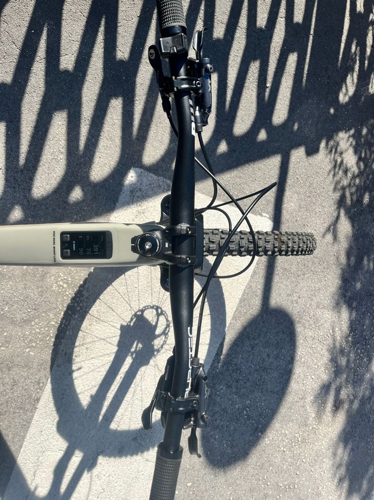 Used Santa Cruz Vala 70 2026 2026 Mountainbike, Light Gray, 29, 27.5 — image 7 of 9
