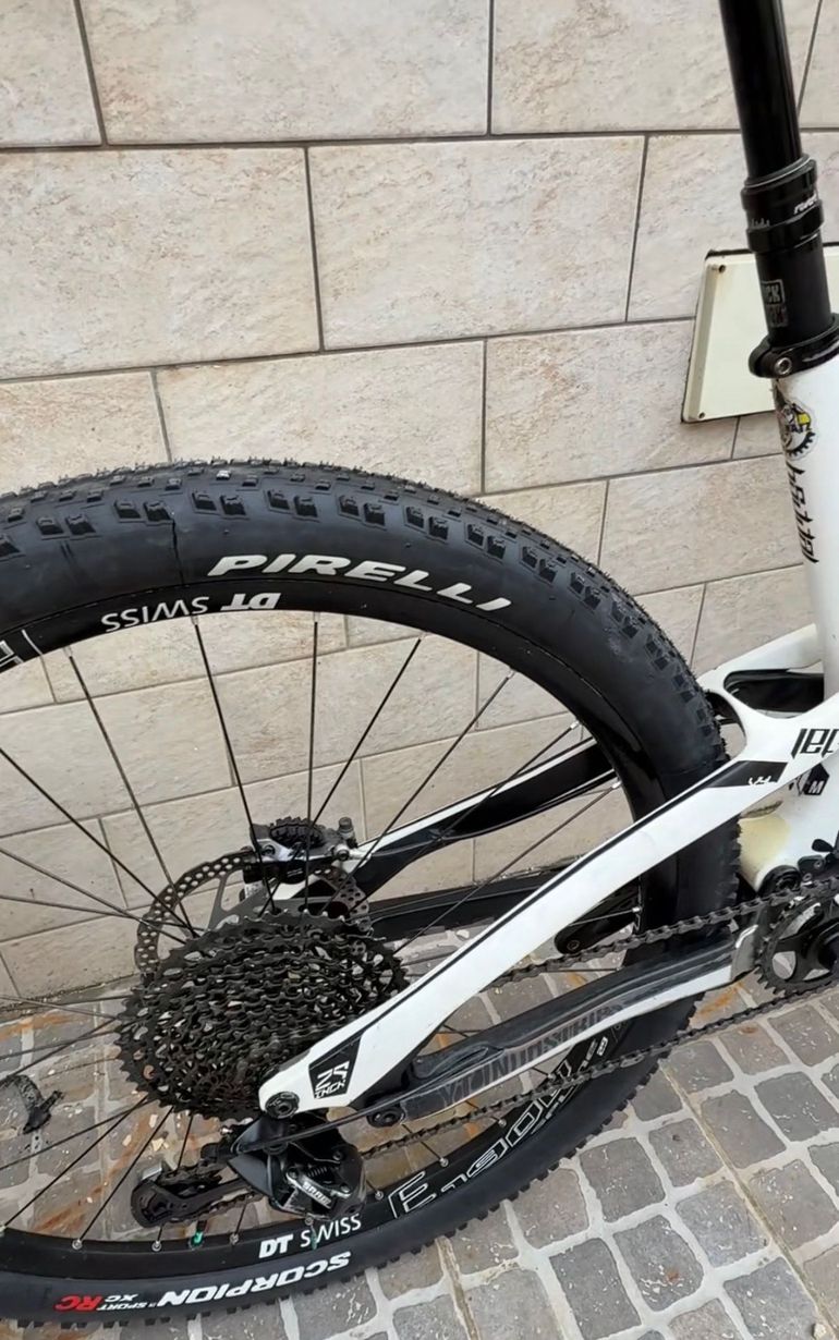Used YT Industries Jeffsy SRAM XX1 Eagle AXS 2016 Mountainbike — image 4 of 7