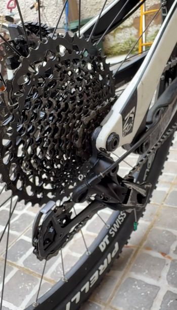Used YT Industries Jeffsy SRAM XX1 Eagle AXS 2016 Mountainbike — image 3 of 7