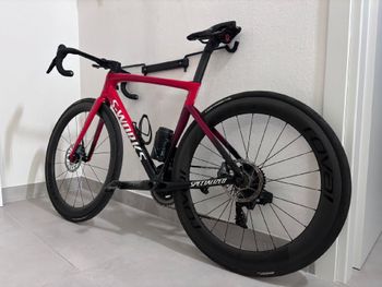 Used Specialized Tarmac SRAM Force eTap AXS 2023 Road & Gravel — image 2 of 7