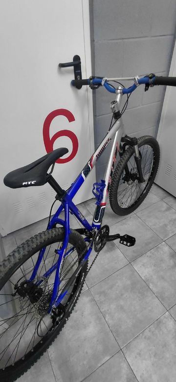 Gebrauchtes BH Bikes Custom Shimano 105 2010 Mountainbike, Blau — Bild 1 von 16