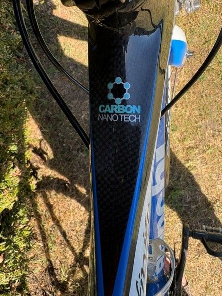 Used Bianchi Infinito Sram Red 2016 Road & Gravel, Blue — image 2 of 4