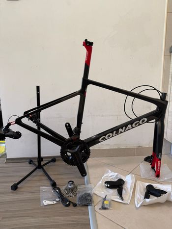 Colnago, V4Rs Disc Ultegra Di2 8100 w/Fulcrum Racing 600 Wheels 2023