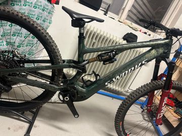 Used Specialized Turbo Levo Sram Eagle Transmission X0 2025 Mountainbike, Green — image 4 of 16
