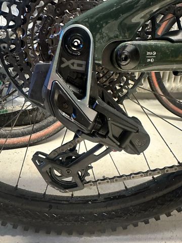 Used Specialized Turbo Levo Sram Eagle Transmission X0 2025 Mountainbike, Green — image 5 of 16