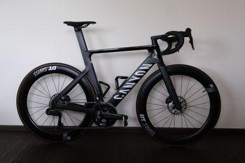 Used Canyon Aeroad CF SLX 8 Disc Di2 2023 2023 Road & Gravel, Black — image 18 of 27