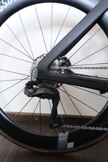Used Canyon Aeroad CF SLX 8 Disc Di2 2023 2023 Road & Gravel, Black — image 25 of 27
