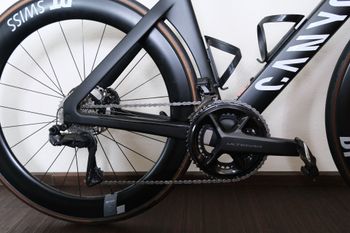 Used Canyon Aeroad CF SLX 8 Disc Di2 2023 2023 Road & Gravel, Black — image 14 of 27