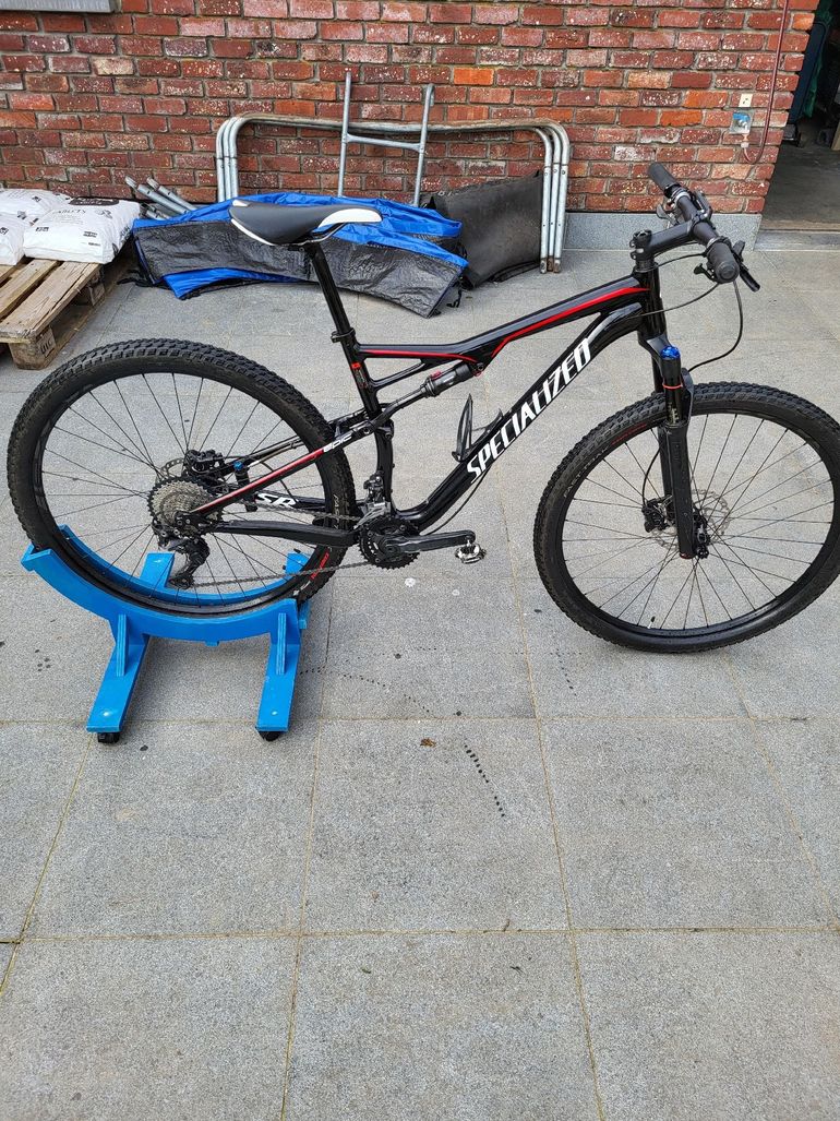 Used Specialized Epic FSR Comp 2017 2017 Mountainbike, Black, 29 — image 1 of 15
