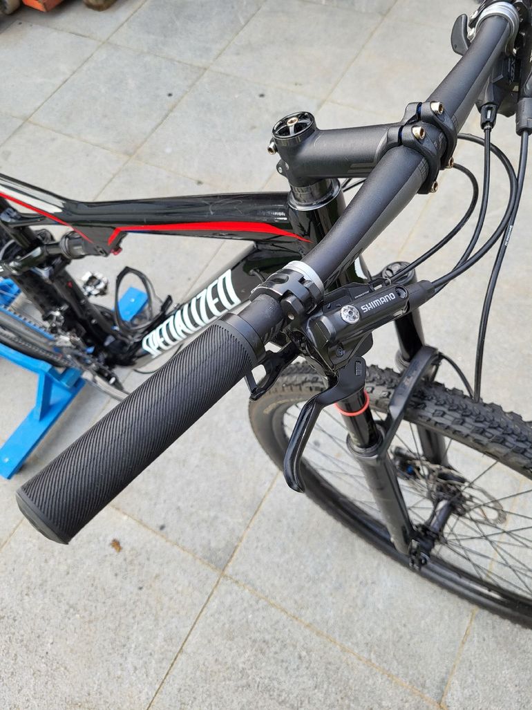 Used Specialized Epic FSR Comp 2017 2017 Mountainbike, Black, 29 — image 11 of 15