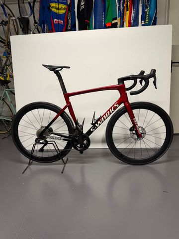 Used Specialized S Works Custom Shimano Ultegra Di2 2024 Road & Gravel, Red — image 14 of 15
