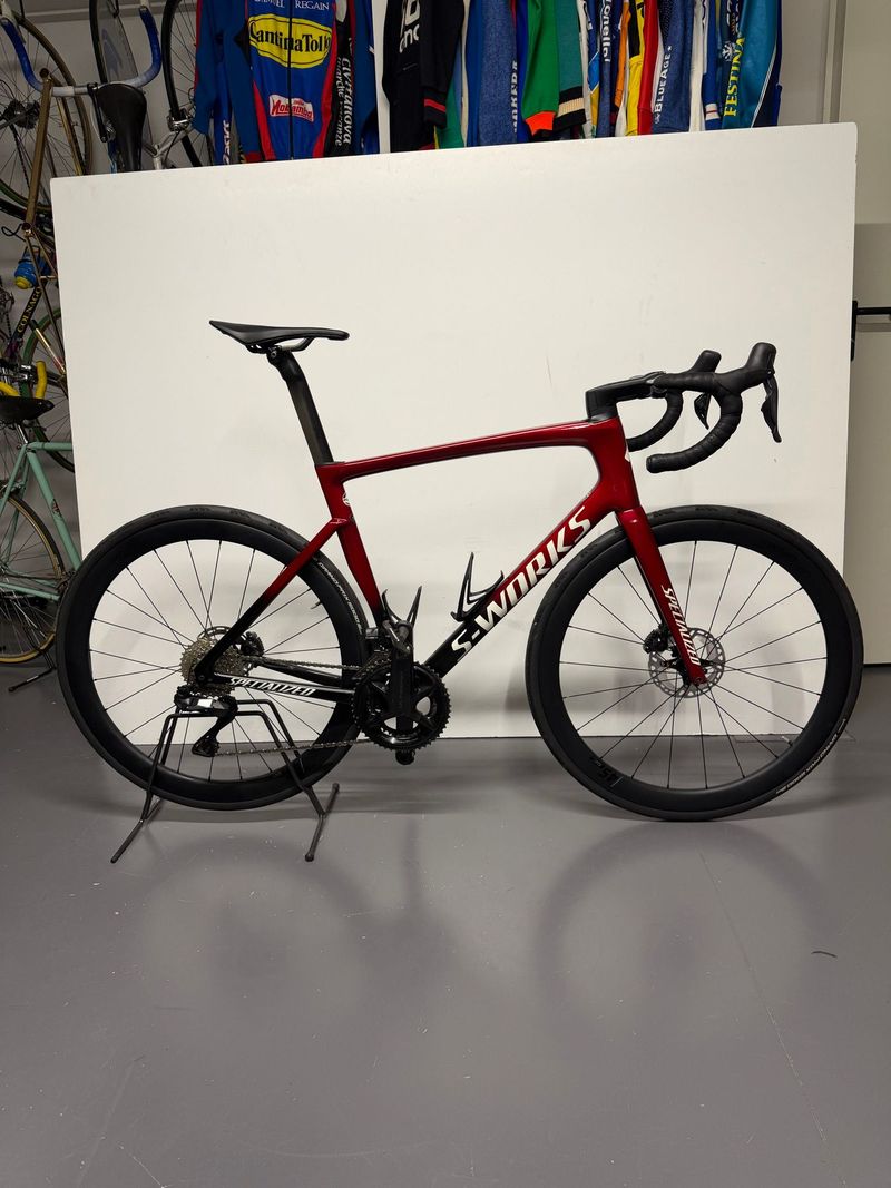 Used Specialized S Works Custom Shimano Ultegra Di2 2024 Road & Gravel, Red — image 14 of 15