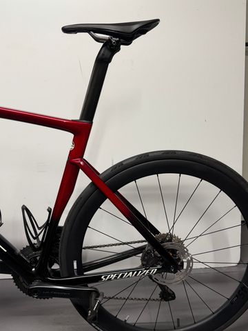Used Specialized S Works Custom Shimano Ultegra Di2 2024 Road & Gravel, Red — image 3 of 15