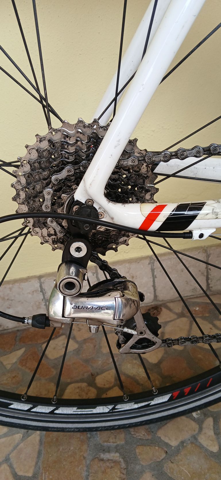 Used Basso Laguna 2012 Road & Gravel, White — image 5 of 5
