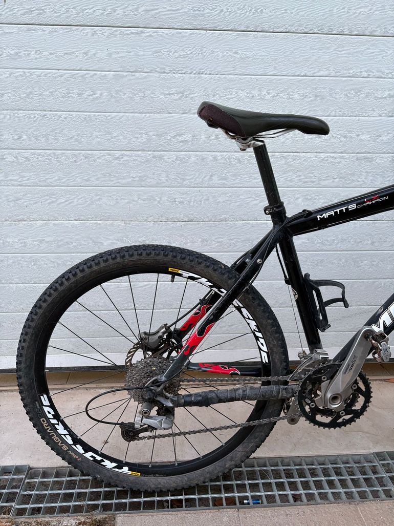 Used Merida Matts Shimano Deore XT 2012 Mountainbike, Black — image 3 of 7