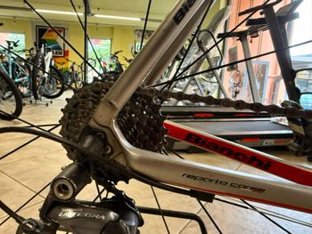 Used Bianchi Infinito CV Ultegra 2017 2017 Road & Gravel, Light Gray — image 4 of 7