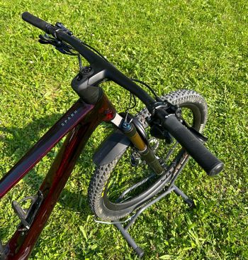 Used Scott Spark 900 TR 2025 2025 Mountainbike, Red, 29 — image 8 of 10
