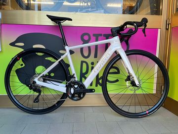 Tweedehands Wilier Garda Hybrid SHIMANO 105 R7020 2X12S + MAHLE X30 E-BIKE SYSTEM KIT 2025 2025 Road & Gravel