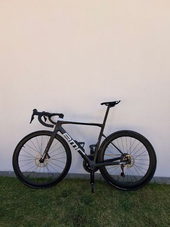 Used BMC Teammachine Shimano Ultegra Di2 2024 Road & Gravel — image 2 of 7