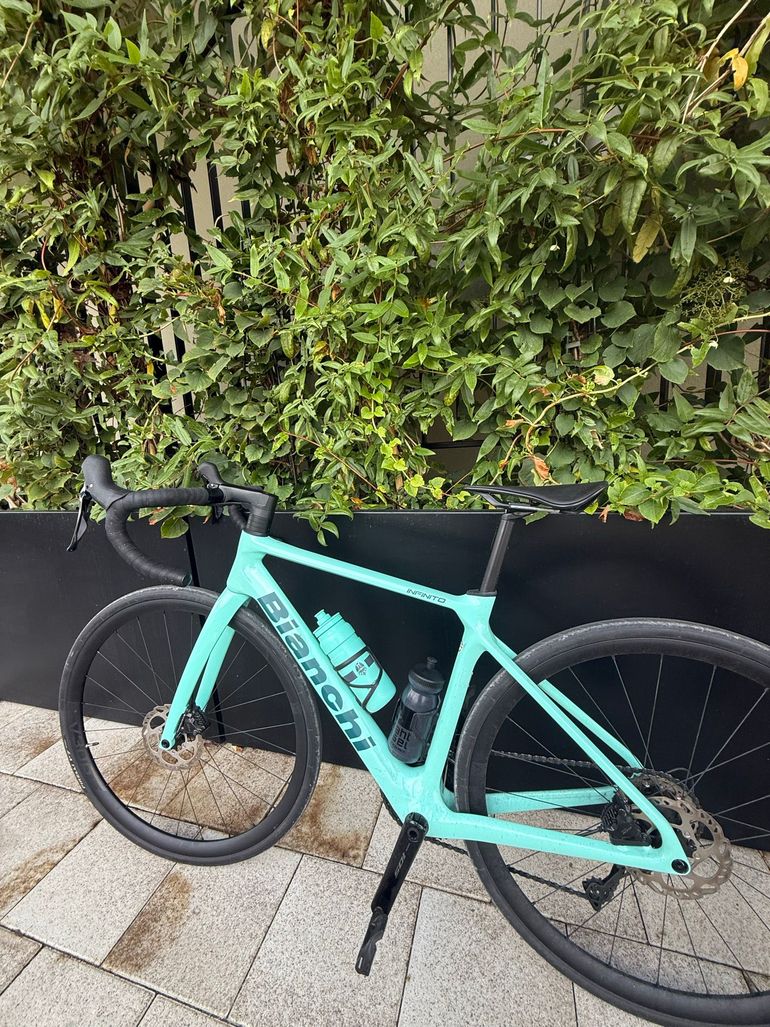 Used Bianchi Infinito Shimano 105 2025 Road & Gravel, Blue — image 2 of 5