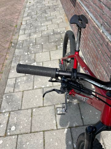 Used Planet X Jack Flash 2020 Mountainbike, Red — image 6 of 9