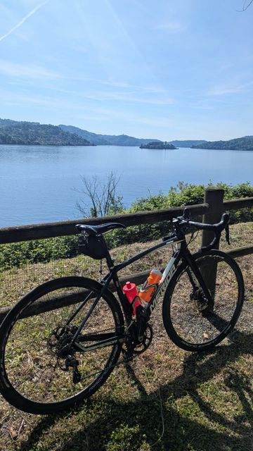 Used Merida RIDE DISC 5000 2017 2017 Road & Gravel, Black — image 2 of 3