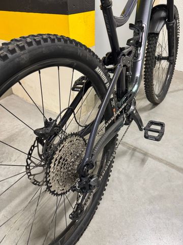 Used Giant Reign 1 2023 2023 Mountainbike, Blue, 29 — image 4 of 10